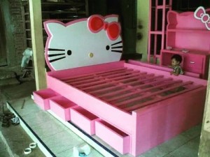 Tempat Tidur Anak Hello Kitty Jati