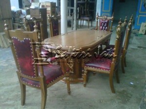 Meja Makan Manohara Ukir Jepara