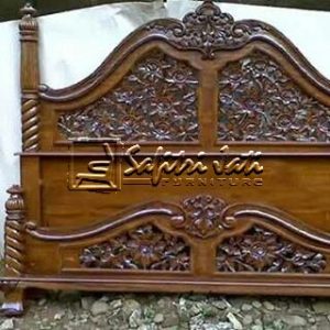 Tempat Tidur Kerawang Kuncung Jati Jepara