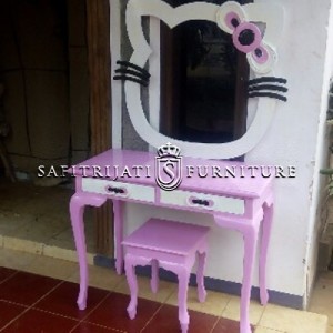 Meja Rias Murah Model Hello Kitty