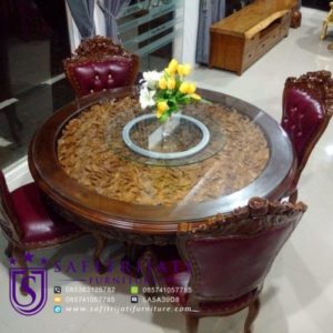Kursi Makan Ganesa Ukir
