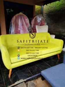 Kursi Retro 3 Seater