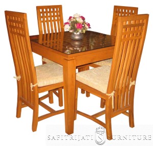 Meja Makan Balero Gebyok Jepara