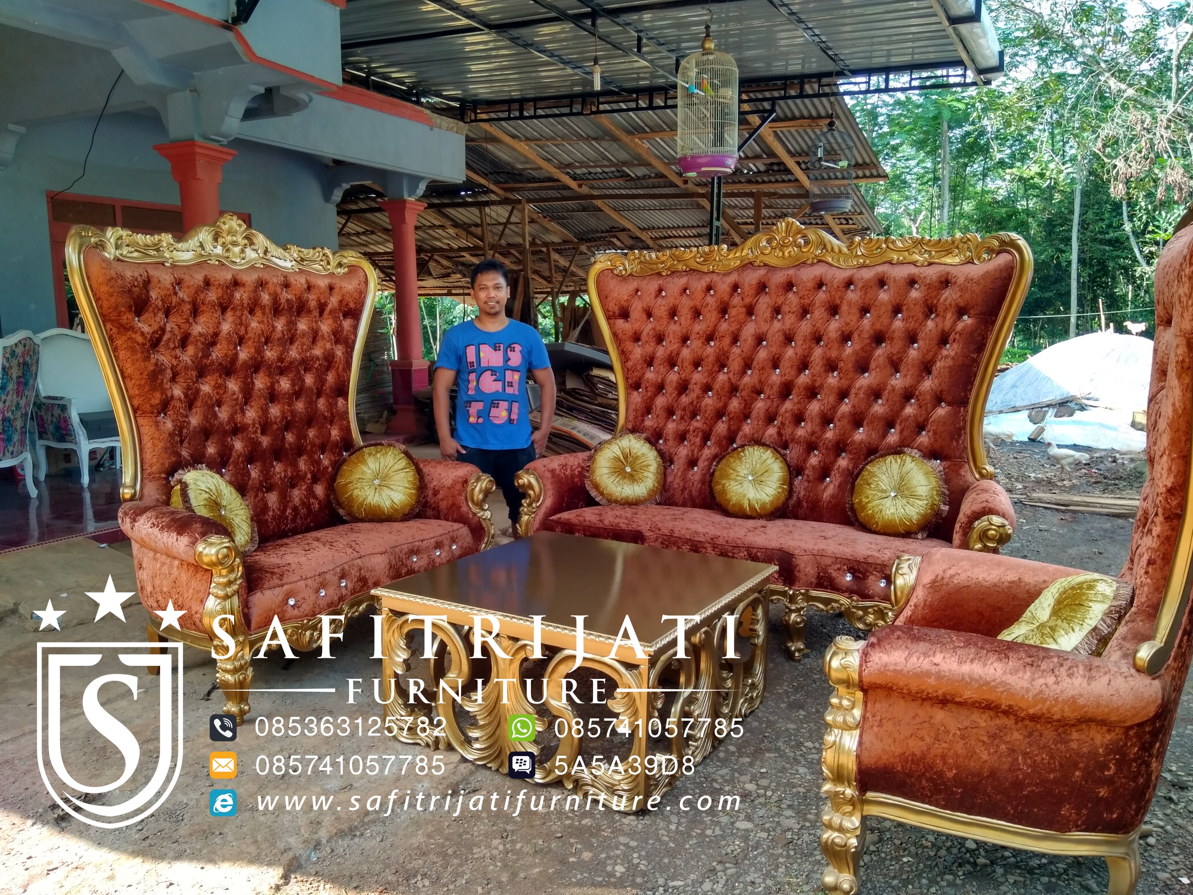 Set Kursi Tamu Syahrini Mewah Terbaru Safitri Jati Furniture Set Kursi Tamu Syahrini Mewah Terbaru Safitri Jati Furniture