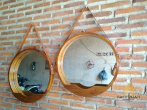 Cermin Bulat Gantung