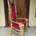 Kursi sofa raja